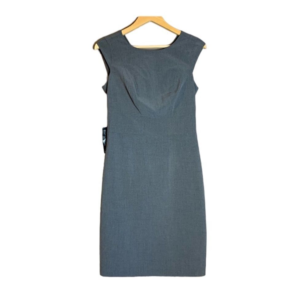 ‎NWT! The Limited grey sleeveless dress. Size 2